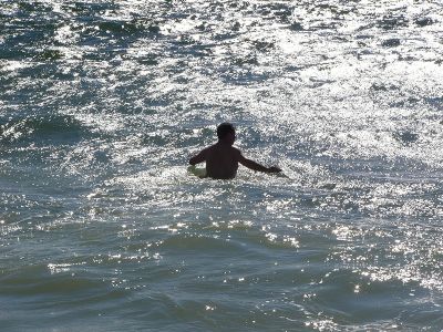 Im Pazifik schwimmen